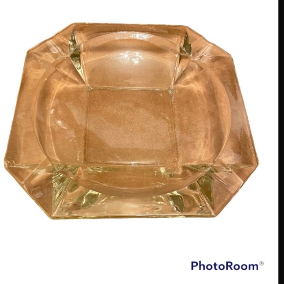Mid Century Modern Vintage Cut Glass 8.5” Wide Heavy Cigar Smoking Ashtray - Picture 2 of 6